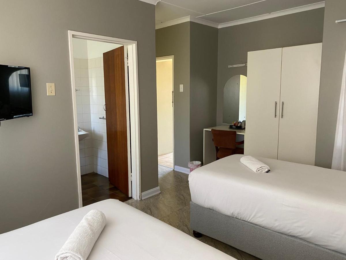 Savoy Hotel Fort Beaufort Exterior foto