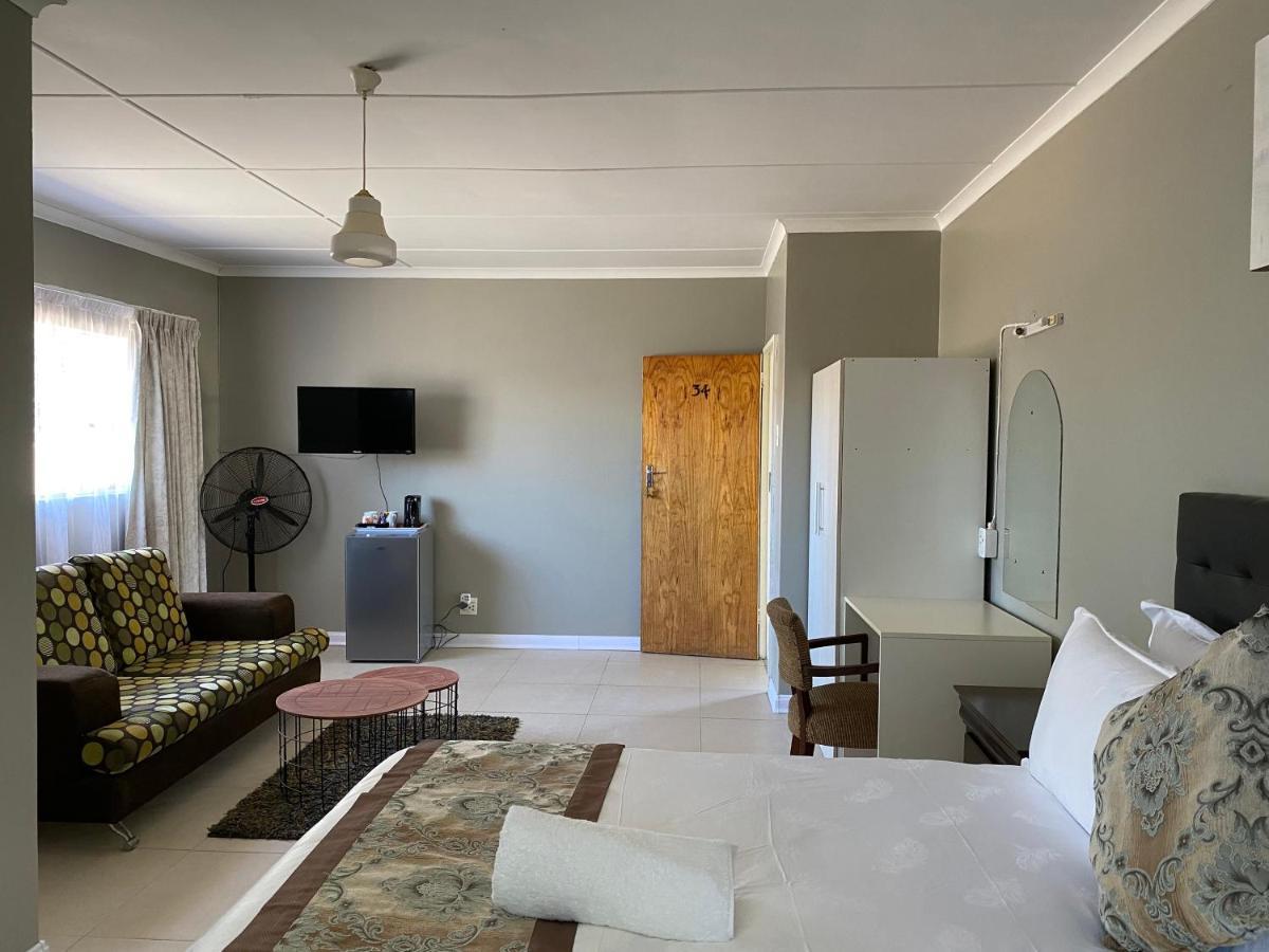 Savoy Hotel Fort Beaufort Exterior foto