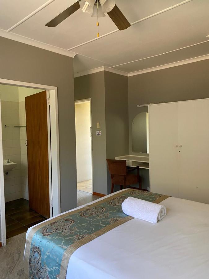 Savoy Hotel Fort Beaufort Exterior foto